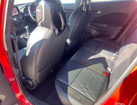 Nissan Juke 1.0 Juke Tekna+ DiG-T 5dr 38