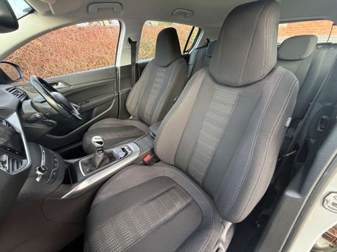 Peugeot 308 1.6 308 Allure HDi Blue S/S 5dr 14