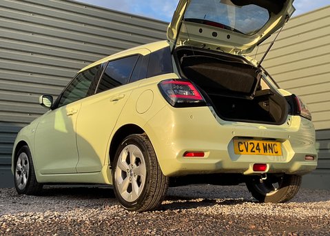 Suzuki Swift MOTION 20