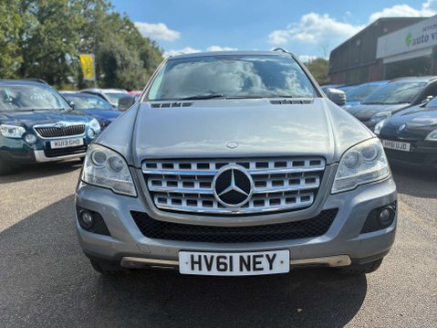 Mercedes-Benz M Class 3.0 ML300 CDI V6 BlueEfficiency Sport SUV 5dr Diesel G-Tronic 4WD Euro 5 (2 2