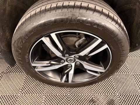 Volvo XC40 2.0 D3 R-Design Euro 6 (s/s) 5dr 41