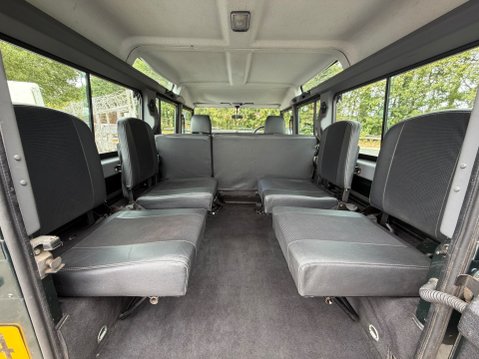 Land Rover Defender 110 TD5 XS STATION WAGON 18