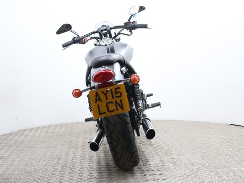 Triumph Speedmaster 865 SPEED MASTER 865 10