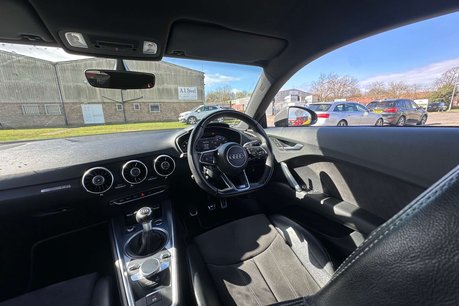 Audi TT 1.8 TT S Line TFSI 3dr 38
