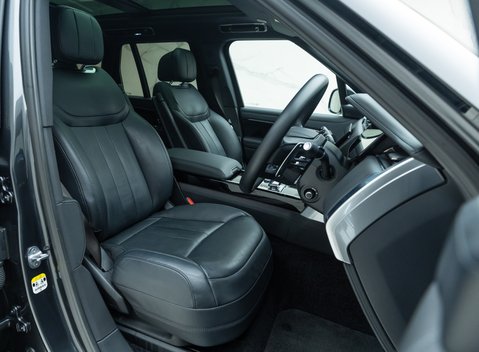 Land Rover Range Rover D350 AUTOBIOGRAPHY 14