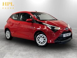 Toyota Aygo 1.0 VVT-i x-play Hatchback 5dr Petrol Manual Euro 6 (s/s) (71 ps)