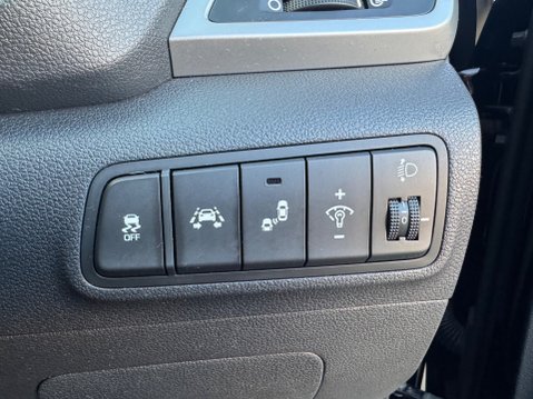 Hyundai TUCSON CRDI PREMIUM BLUE DRIVE 17