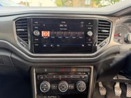 Volkswagen T-Roc DESIGN TSI 15