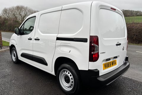 Vauxhall Combo L1H1 2000 Edition 102 ps 6