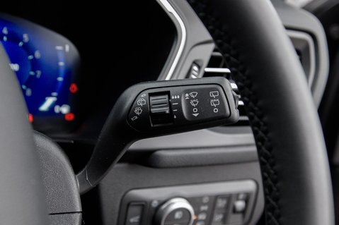 Ford Kuga TITANIUM EDITION 17