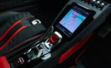 Lamborghini Huracan TECNICA 19