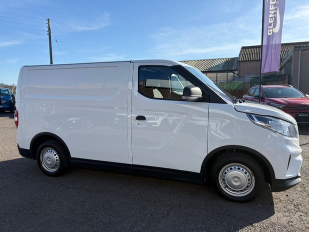 Maxus Deliver 3 90 kW L1H1 50.2kWh auto 2