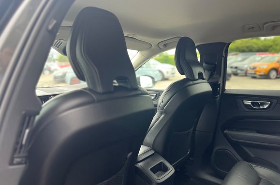 Volvo XC60 D5 POWERPULSE INSCRIPTION AWD AUTO 39