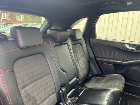 Ford Kuga 2.5 EcoBoost Duratec 14.4kWh ST-Line X SUV 5dr Pet 16