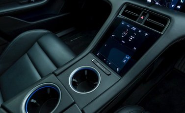 Porsche Taycan Turbo 20