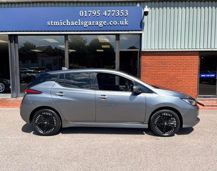 Nissan LEAF Leaf E + N-Connecta Electric, 60.9 kw/h battery, 239 mile range 5dr 10