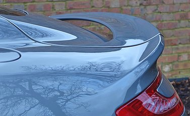 Aston Martin Vanquish 10