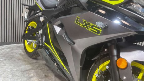 Lexmoto LXS 2023 ONLY 1K NEW MOT 125CC SPORTS BIKE LEARNER 20