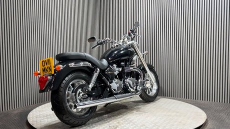 Triumph Bonneville 2011 ONLY 1812 MILES LONG MOT STUNNING CRUISER BIKE 6
