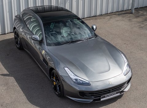 Ferrari GTC4 Lusso 8