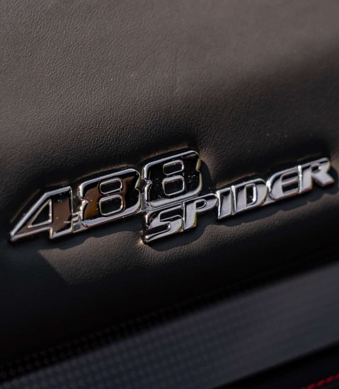 Ferrari 488 Spider 1