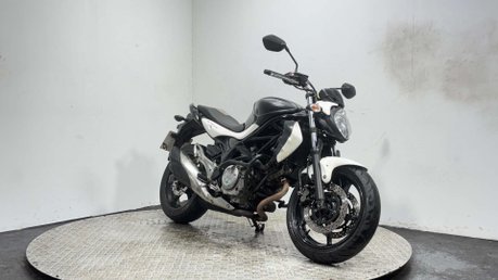 Suzuki Gladius 650 2012, 54K, 650CC RUNNING NAKED, SPARES/REPAIR/PROJECT 3