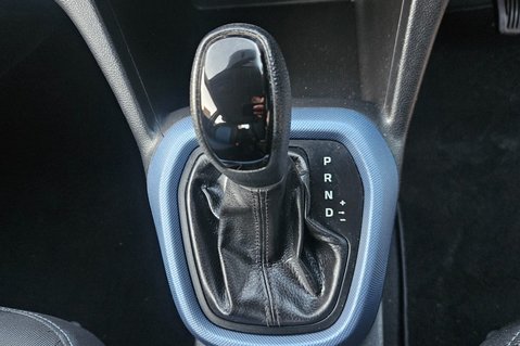 Hyundai i10 SE.. AUTOMATIC.. 1 PREVIOUS OWNER.. 6 SERVICE STAMPS,VERY WELL CARED FOR 14