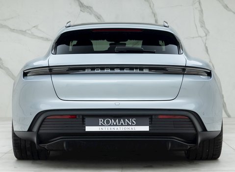 Porsche Taycan 4S Sport Turismo 5