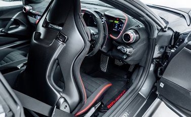 Ferrari 812 Competizione 15