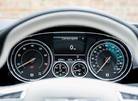 Bentley Flying Spur V8 S Mulliner 17