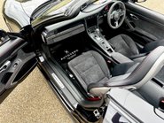 Porsche 911 CARRERA GTS PDK 42