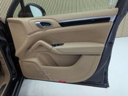 Porsche Cayenne 3.0 Cayenne D Platinum Edition V6 Tiptronic S A 4WD 5dr 34