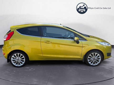 Ford Fiesta 1.0T EcoBoost Titanium X Euro 6 (s/s) 3dr 9