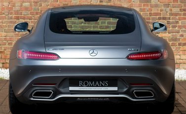 Mercedes-Benz Amg GT GT S 5