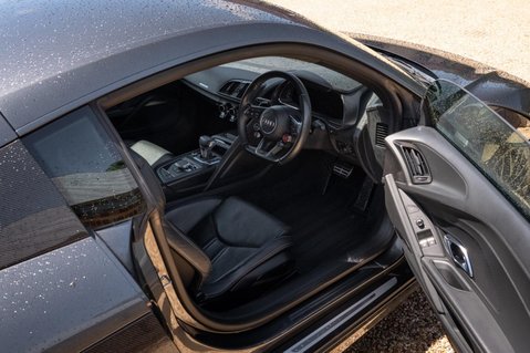 Audi R8 5.2 FSI V10 Plus S Tronic quattro Euro 6 (s/s) 2dr 22