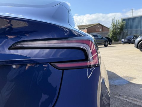 Tesla Model 3 Saloon 4dr Electric Auto RWD (208 ps) 19
