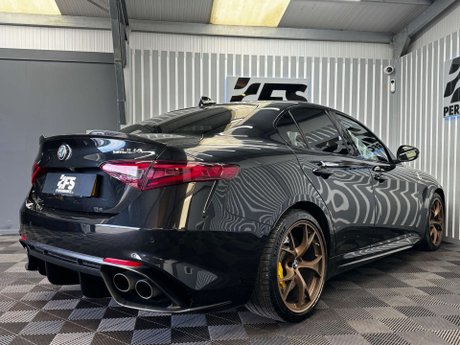 Alfa Romeo Giulia 2.9 V6 Bi-Turbo Quadrifoglio Saloon 4dr Petrol Auto Euro 6 (s/s) (510 ps) 20