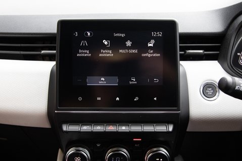 Renault Clio TECHNO TCE 28