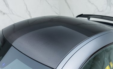 Mercedes-Benz AMG GT R Premium 29