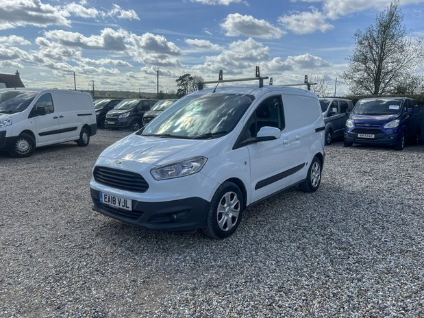 Ford Transit Courier Petrol SWB (SOLD) Low Roof Trend Air Con Alloys Sat Nav E 2