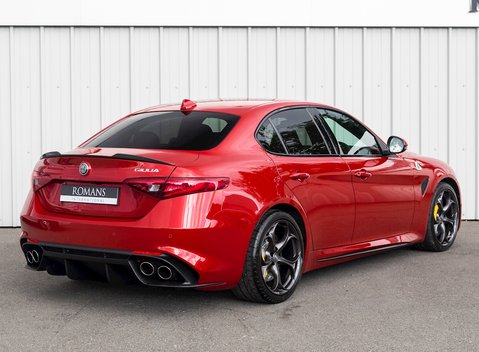 Alfa Romeo Giulia Quadrifoglio 7