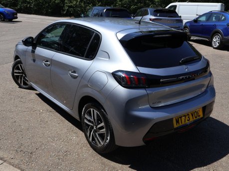Peugeot 208 1.2 PureTech Allure Premium + EAT Euro 6 (s/s) 5dr 3