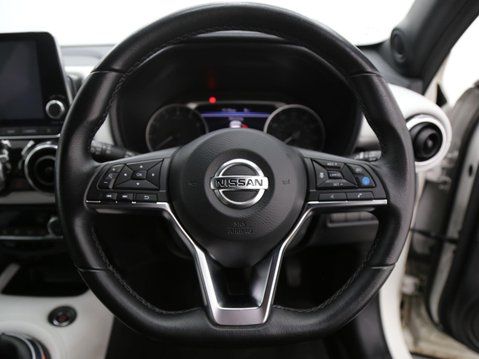 Nissan Juke 1.0 DIG-T Tekna+ Euro 6 (s/s) 5dr 10