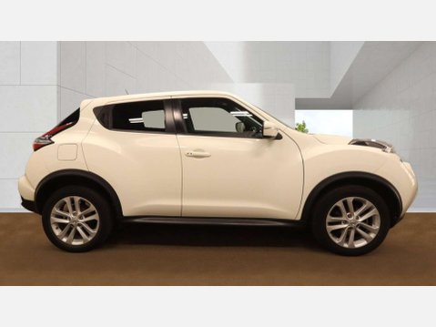 Nissan Juke 1.2 DIG-T N-Connecta SUV 5dr Petrol Manual Euro 6 (s/s) (115 ps) 4