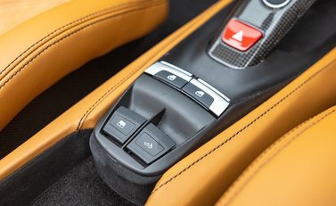 Ferrari 488 SPIDER 35