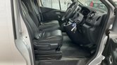 Renault Trafic AUTO SWB L1H1 Low Roof Sport SL29 Air Con Alloys EURO 6 9