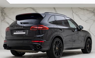 Porsche Cayenne Turbo S 7