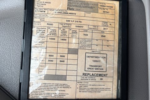 DAF LF LF 210 FA 14T with Fassi F85 Crane 34