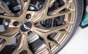 Aston Martin DB12 Coupe 32