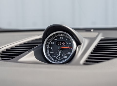 Porsche 911 (991.2) Carrera GTS 17